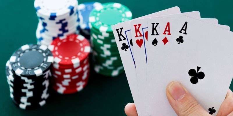 Bất kể ai cũng phải đặt tập trung lên trước tiên khi chơi poker